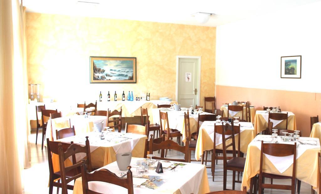 Hotel Ninfea Τσέρβια Εξωτερικό φωτογραφία