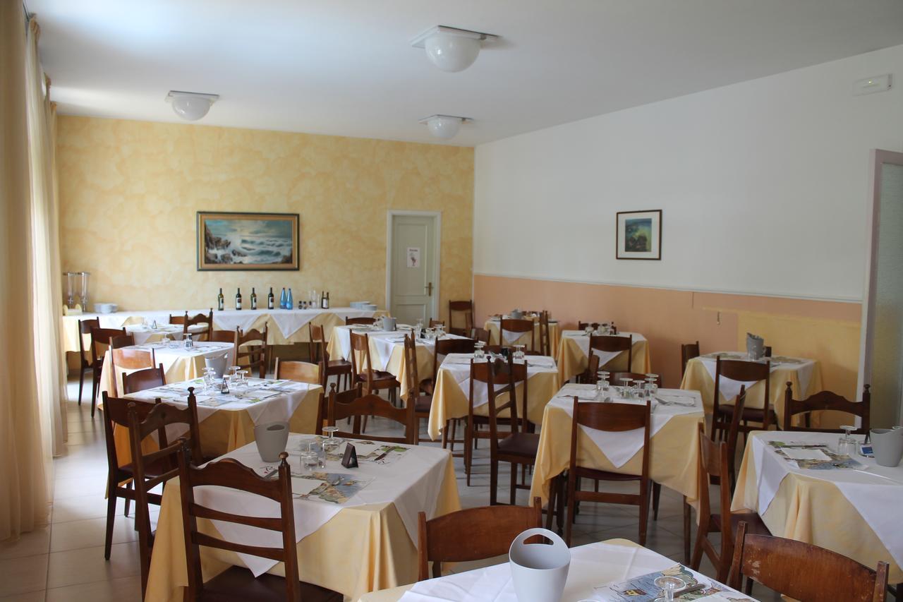 Hotel Ninfea Τσέρβια Εξωτερικό φωτογραφία