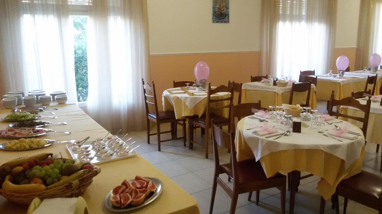 Hotel Ninfea Τσέρβια Εξωτερικό φωτογραφία