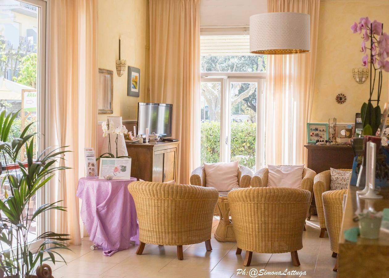 Hotel Ninfea Τσέρβια Εξωτερικό φωτογραφία
