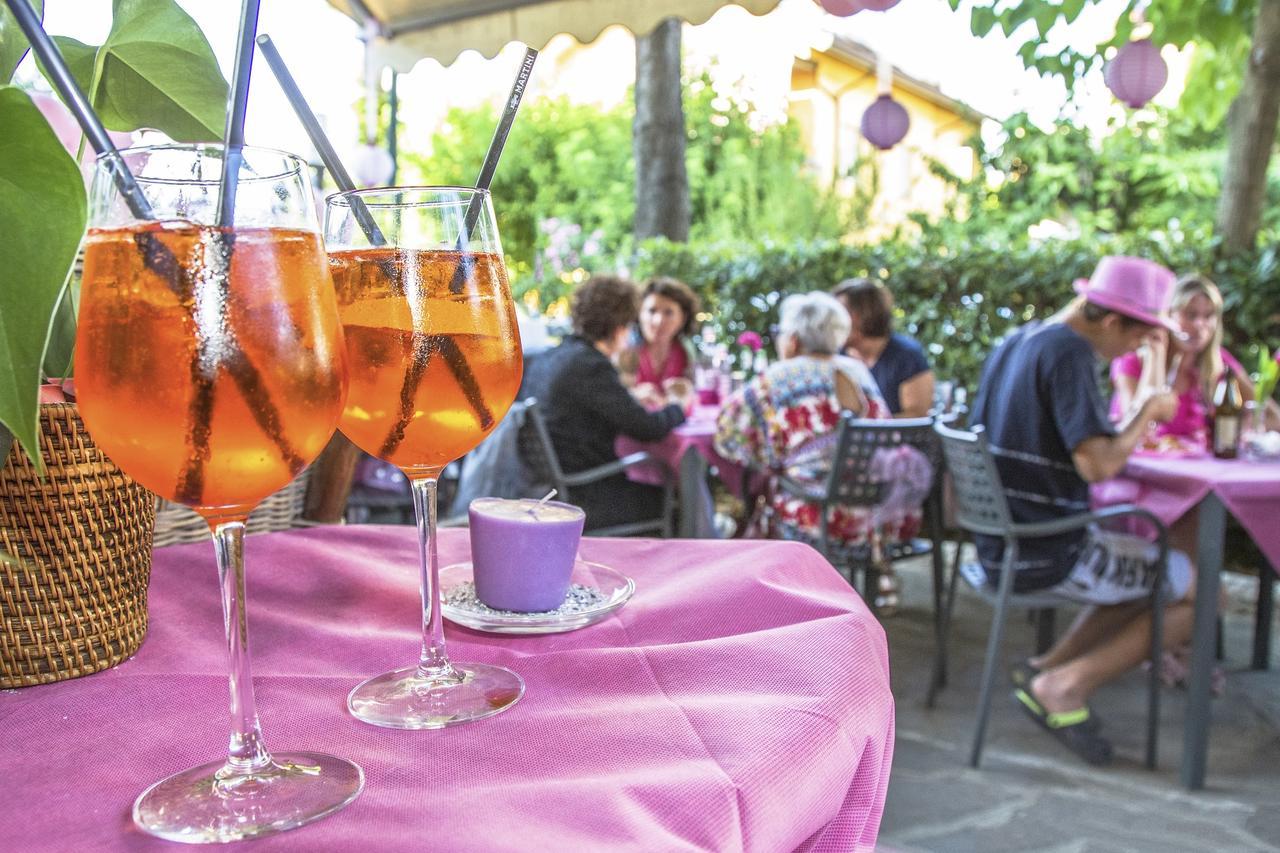 Hotel Ninfea Τσέρβια Εξωτερικό φωτογραφία