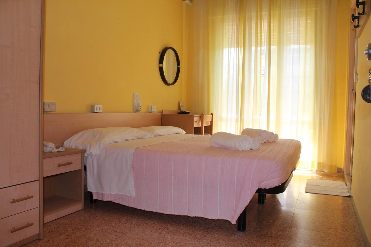 Hotel Ninfea Τσέρβια Εξωτερικό φωτογραφία