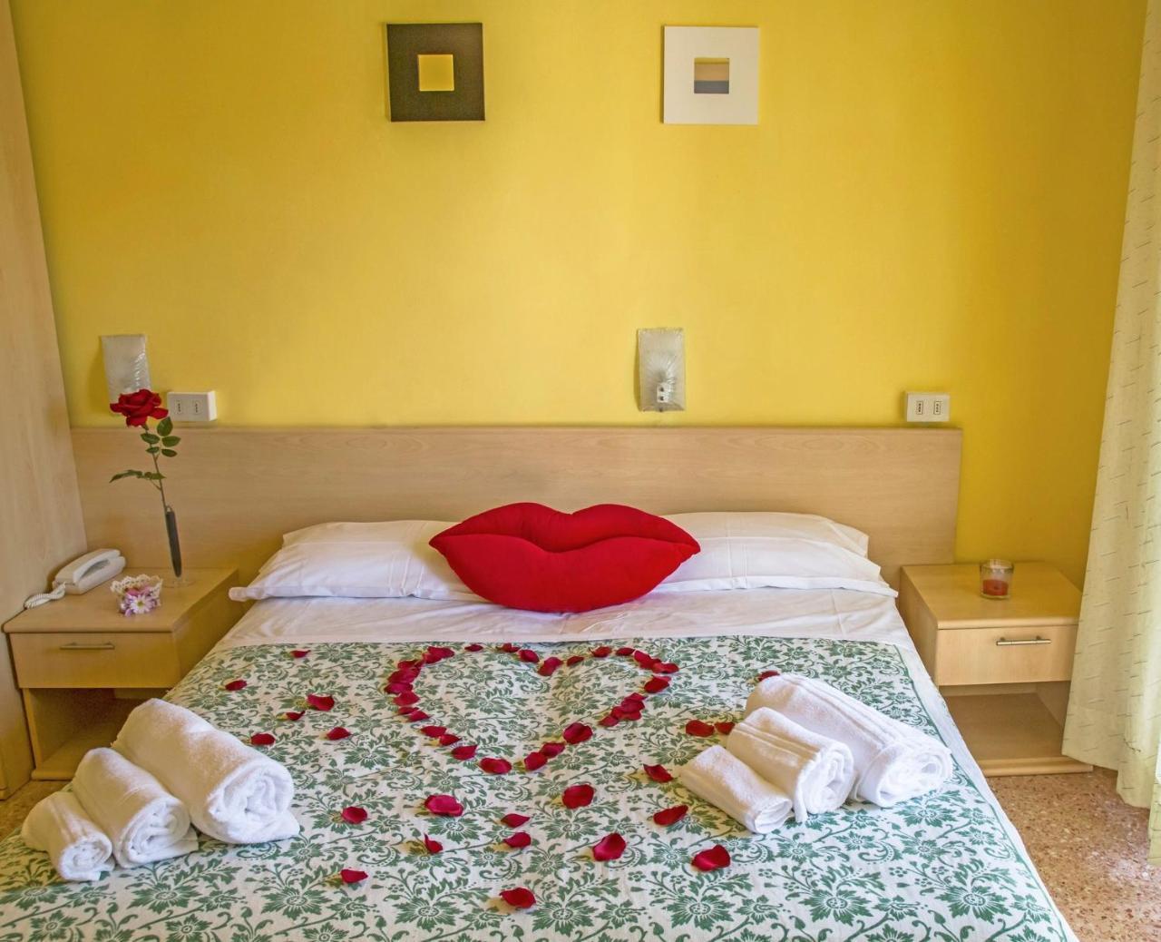 Hotel Ninfea Τσέρβια Εξωτερικό φωτογραφία